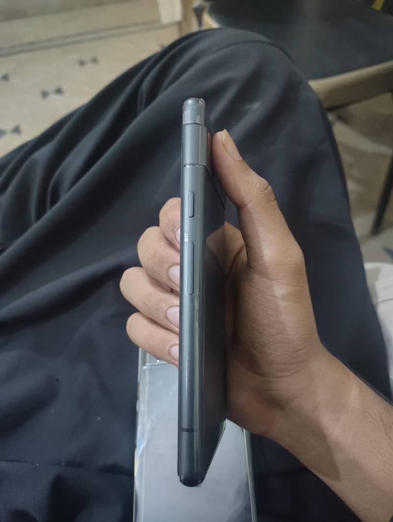 Google Pixel 7a 2