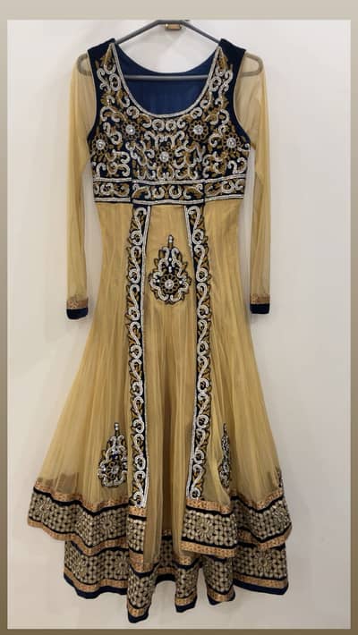 Once used maxis and langha and sharara