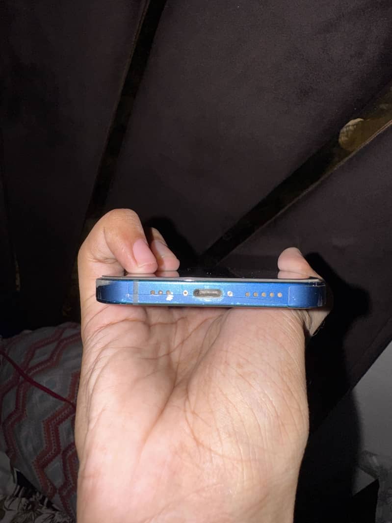 Apple iPhone 12 5