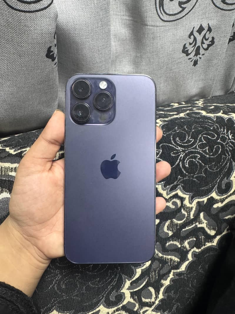 iPhone 14 pro max 1