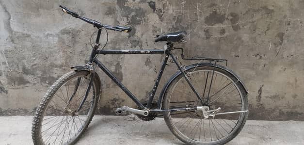 Sohrab cycle, heavy frame, Phoenix type frame design
