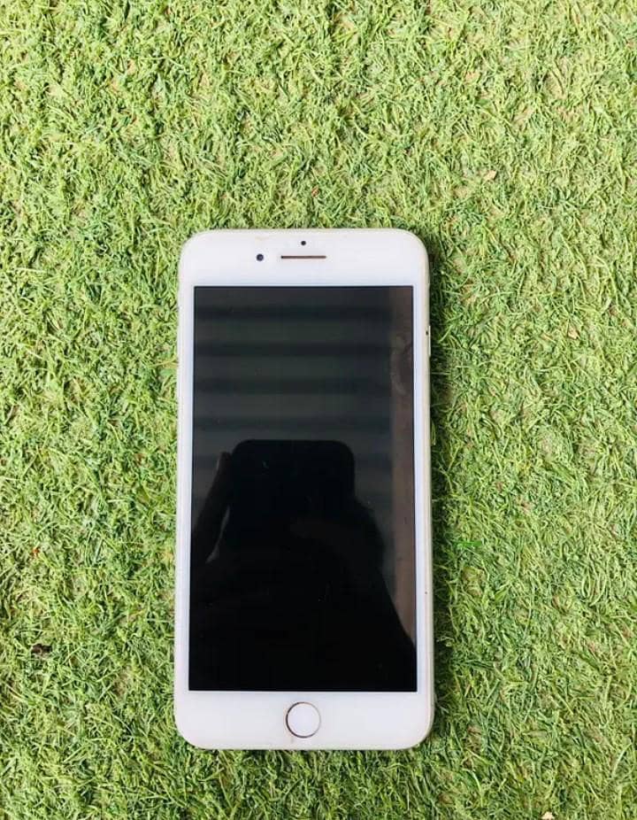 Apple iPhone 7 Plus 0