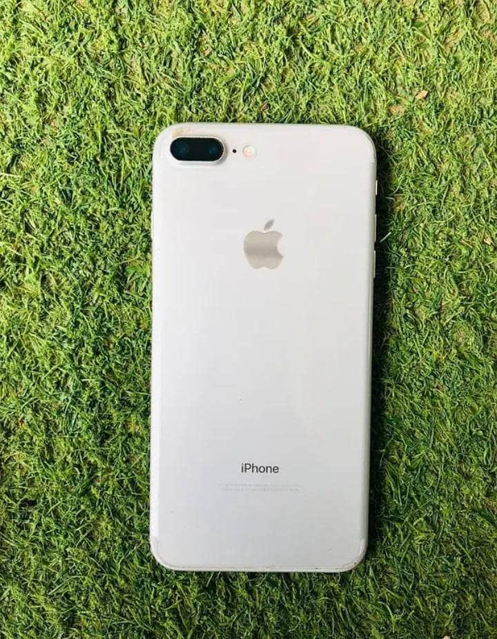 Apple iPhone 7 Plus 1