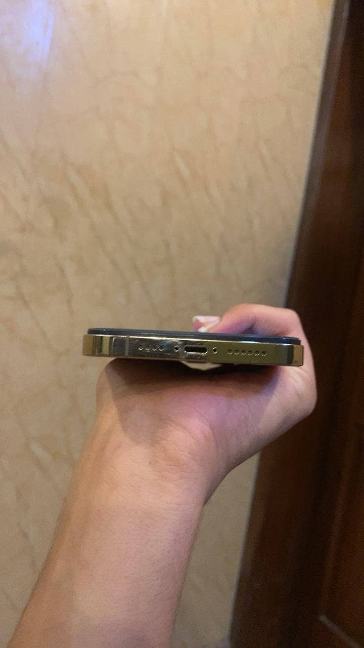 Apple iPhone 12 Pro Max 7