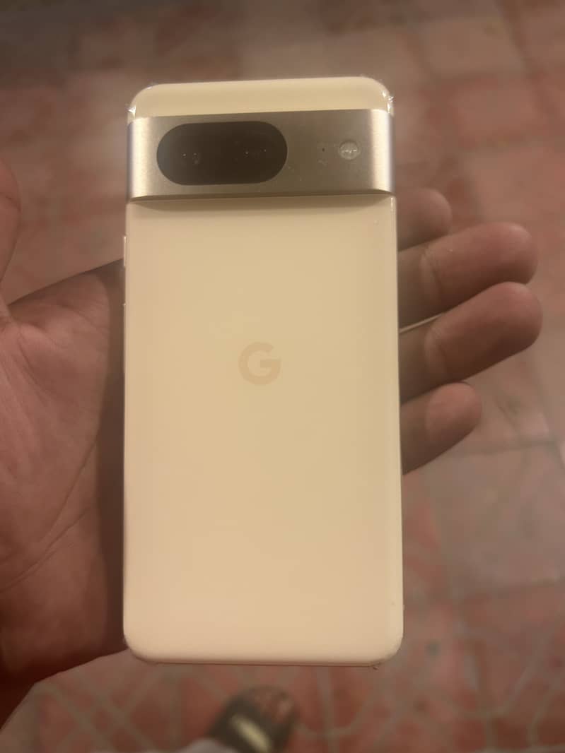 Google Pixel 8 5