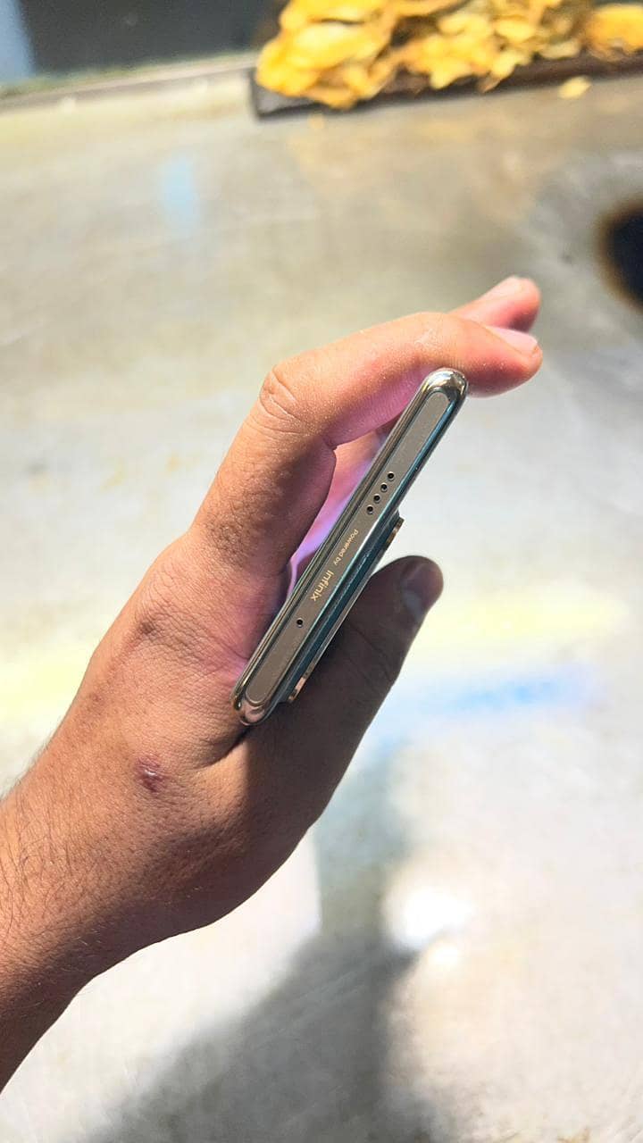 Infinix Zero 30 2
