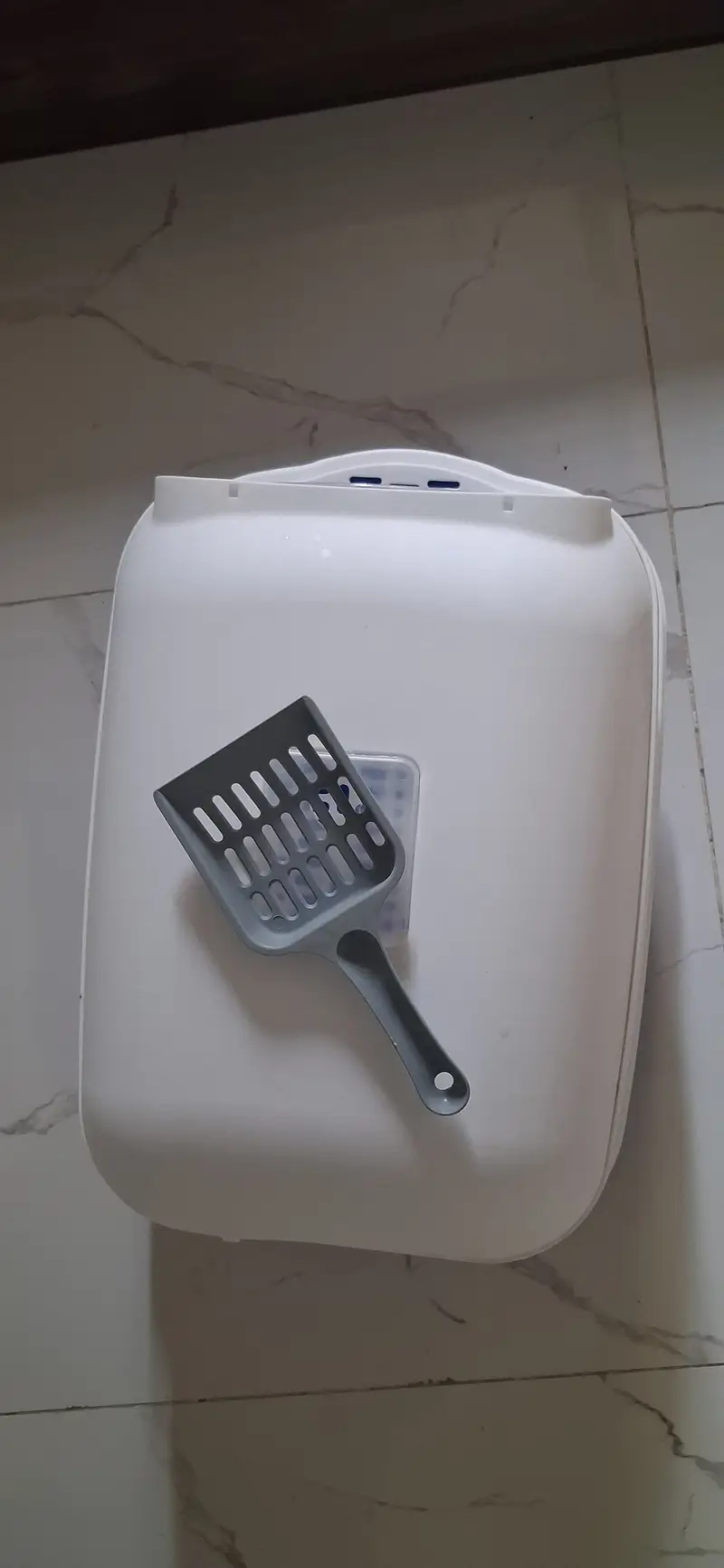 Covered Litter Box for Cats — photo 2