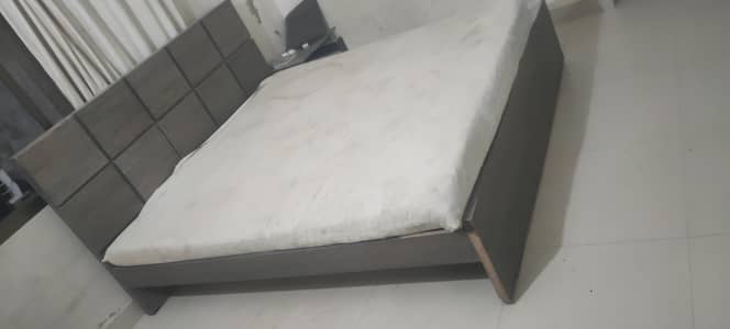 King size bed with mattress