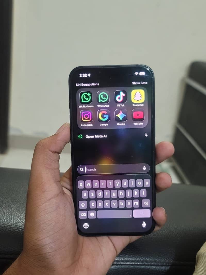 Apple iPhone 13 1