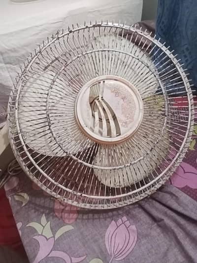 bracket fan used condition