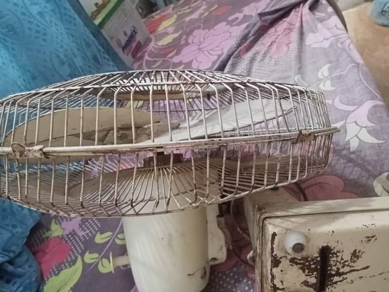 bracket fan used condition 1