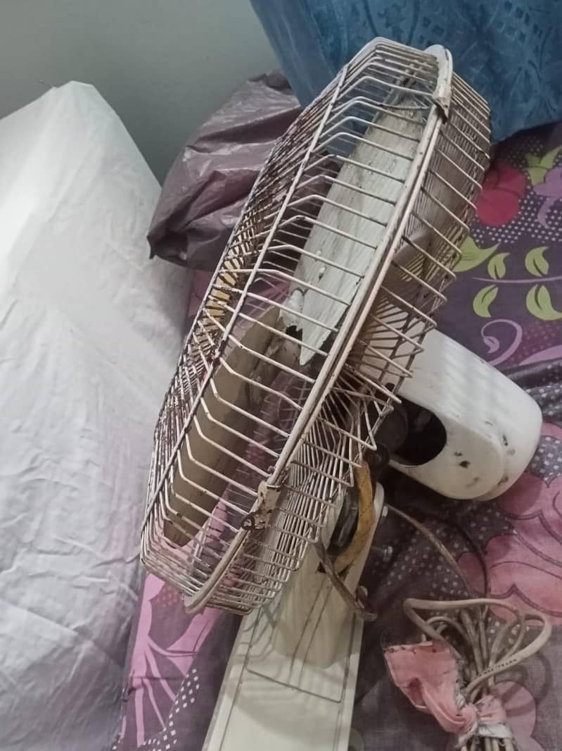 bracket fan used condition 2