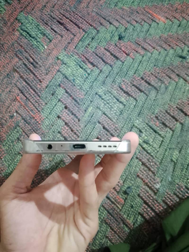 Infinix Note 30 Pro 3