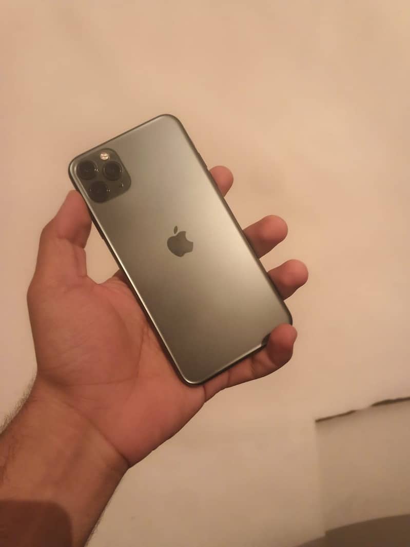 Apple iPhone 11 Pro Max 0