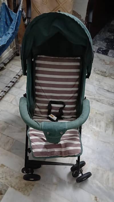 Baby stroller / prams -Good conditiom  Baby Stroller / Pram