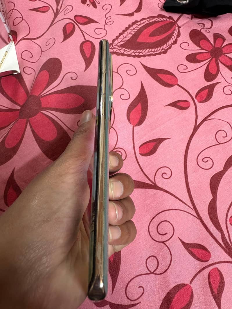 Infinix Zero 30 4