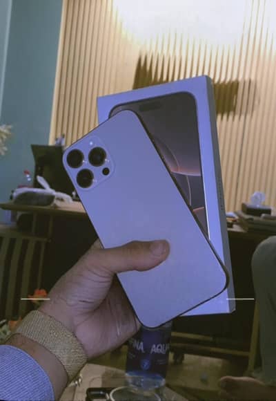 Apple iPhone 16 Pro Max