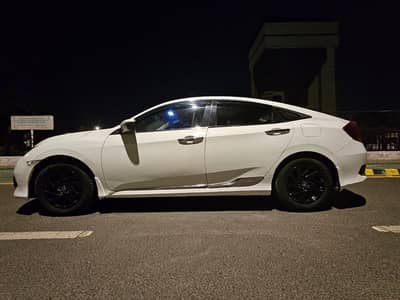 Honda Civic Oriel 2017