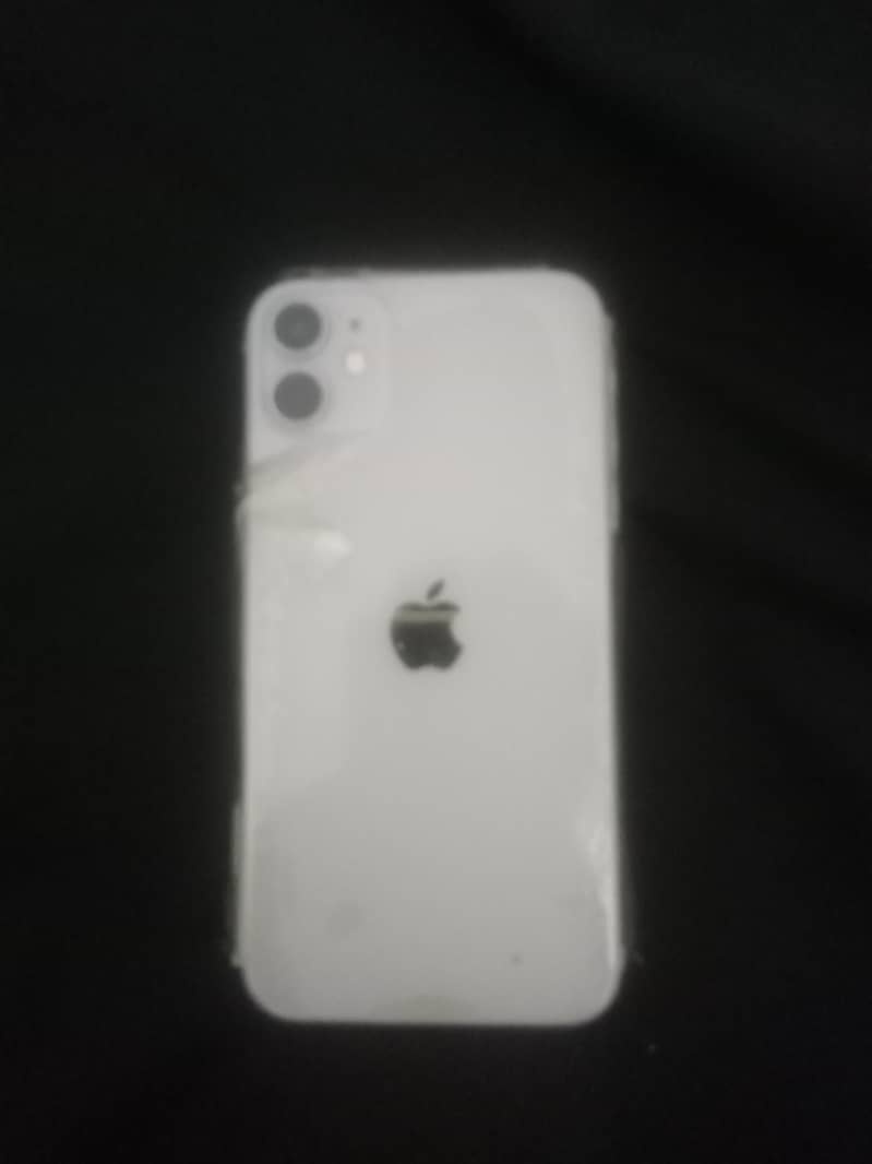 Apple iPhone 11 3