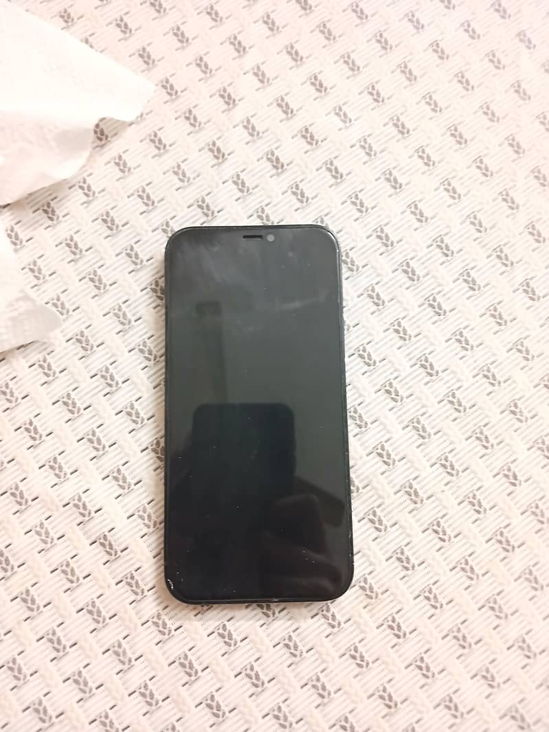 Apple iPhone 12 2