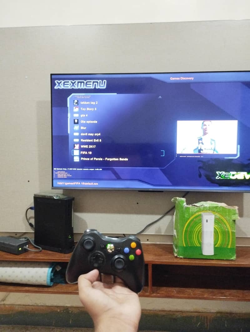 Xbox 360 2 controller game installed 1