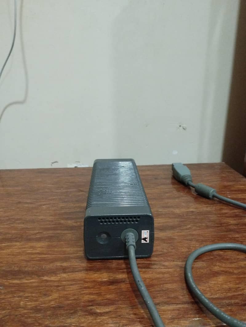 Xbox 360 2 controller game installed 7