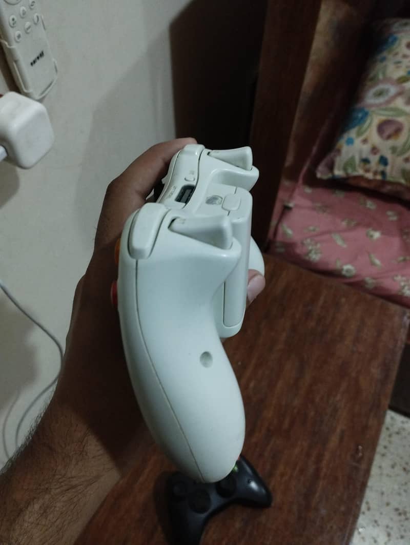 Xbox 360 2 controller game installed 12