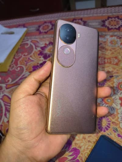 Vivo V40e