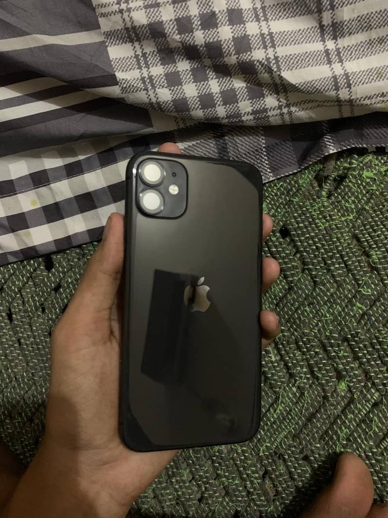 Apple iPhone 11 3