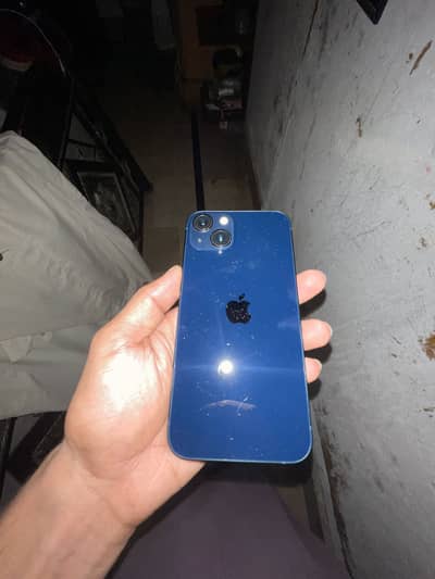 Apple iPhone 13