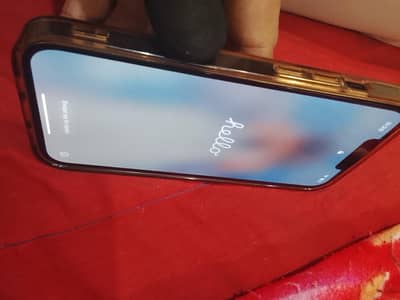 Apple iPhone 13