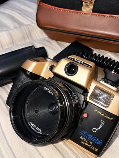 Vintage Olympia Japan DL2000A Camera