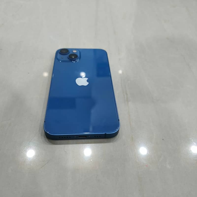 Apple iPhone 13 3