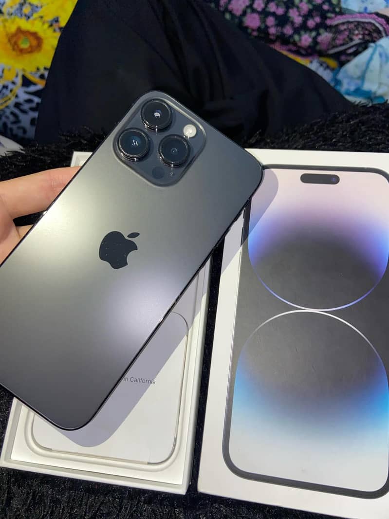 Apple iPhone 14 Pro Max 0