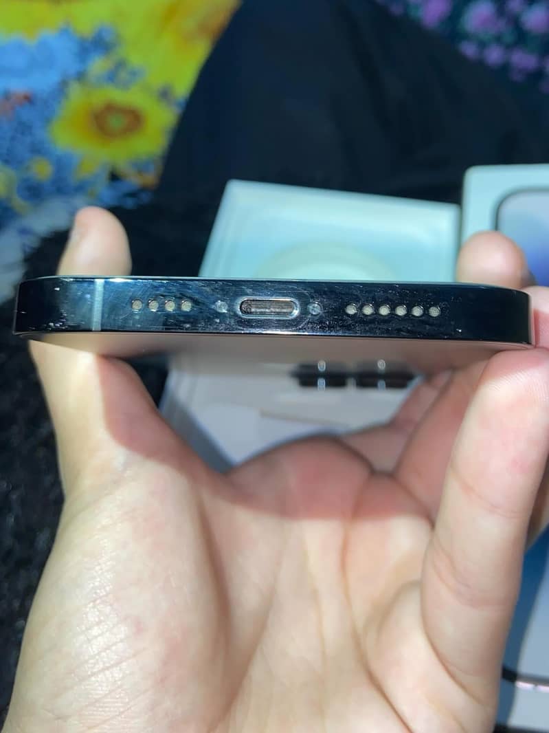 Apple iPhone 14 Pro Max 2