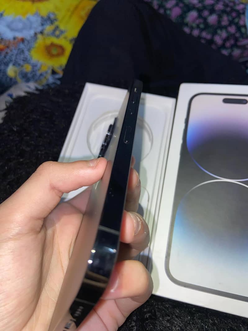 Apple iPhone 14 Pro Max 4