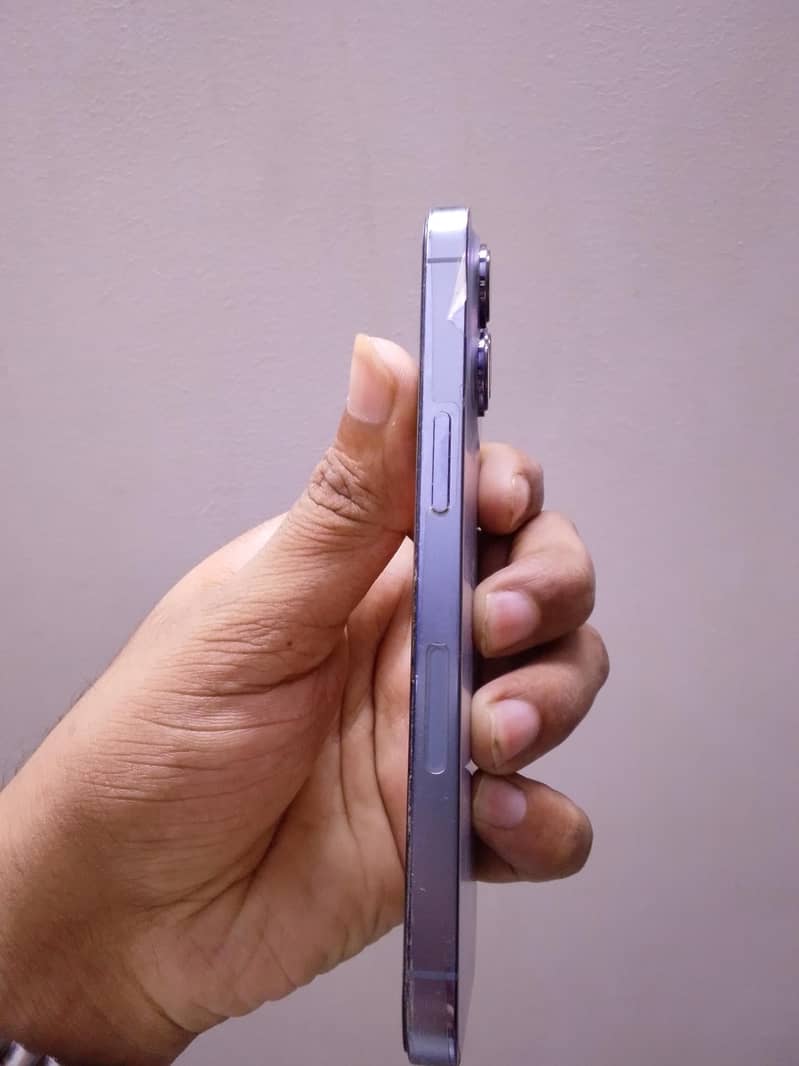 Apple iPhone 13 Pro 1