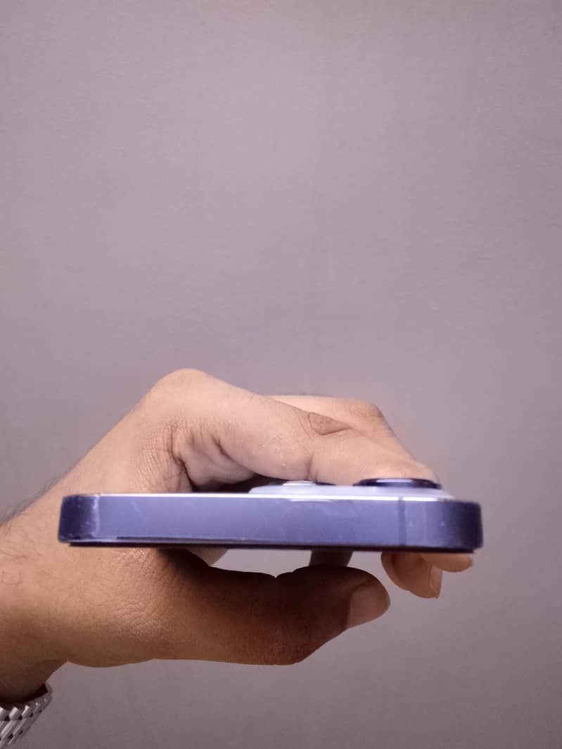 Apple iPhone 13 Pro 3