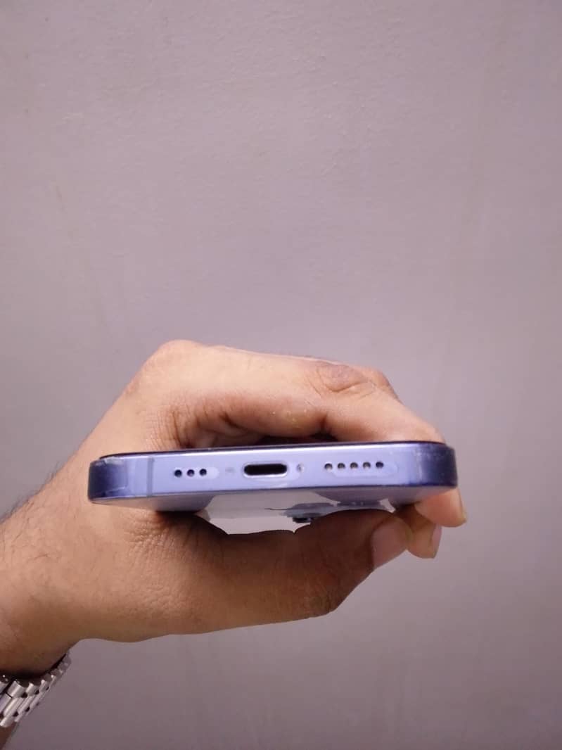 Apple iPhone 13 Pro 4