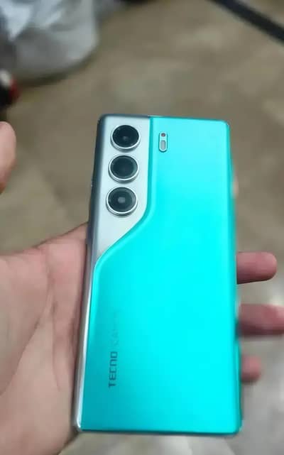 Tecno CAMON 40 Pro