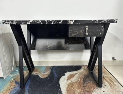 Modern Black & Gold Office Table – Marble-Look Sheet Finish