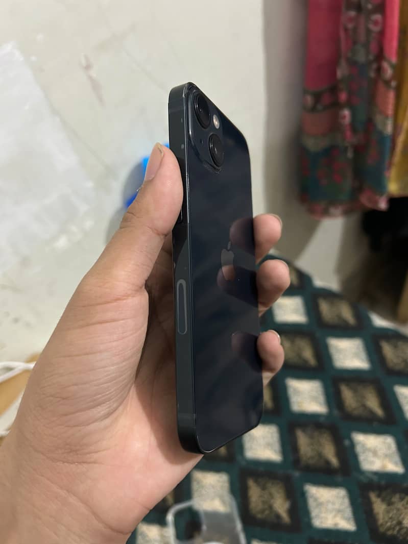 Apple iPhone 13 3