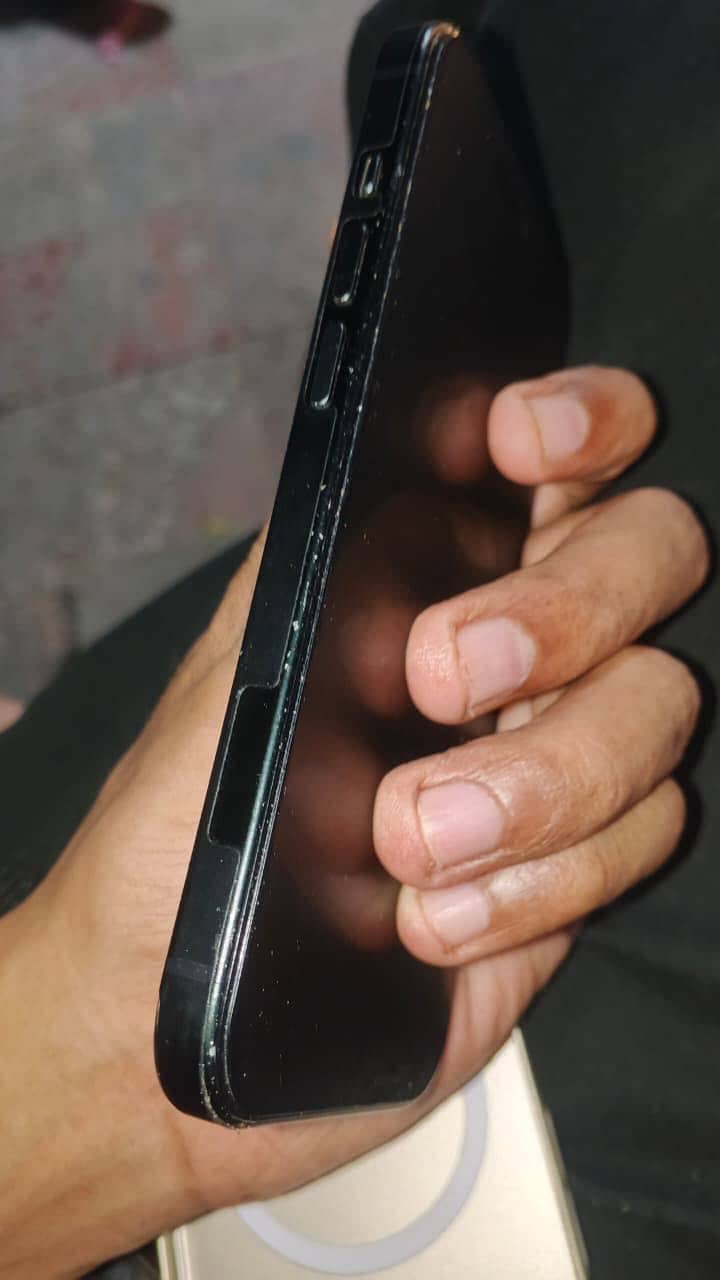 Apple iPhone 15 5