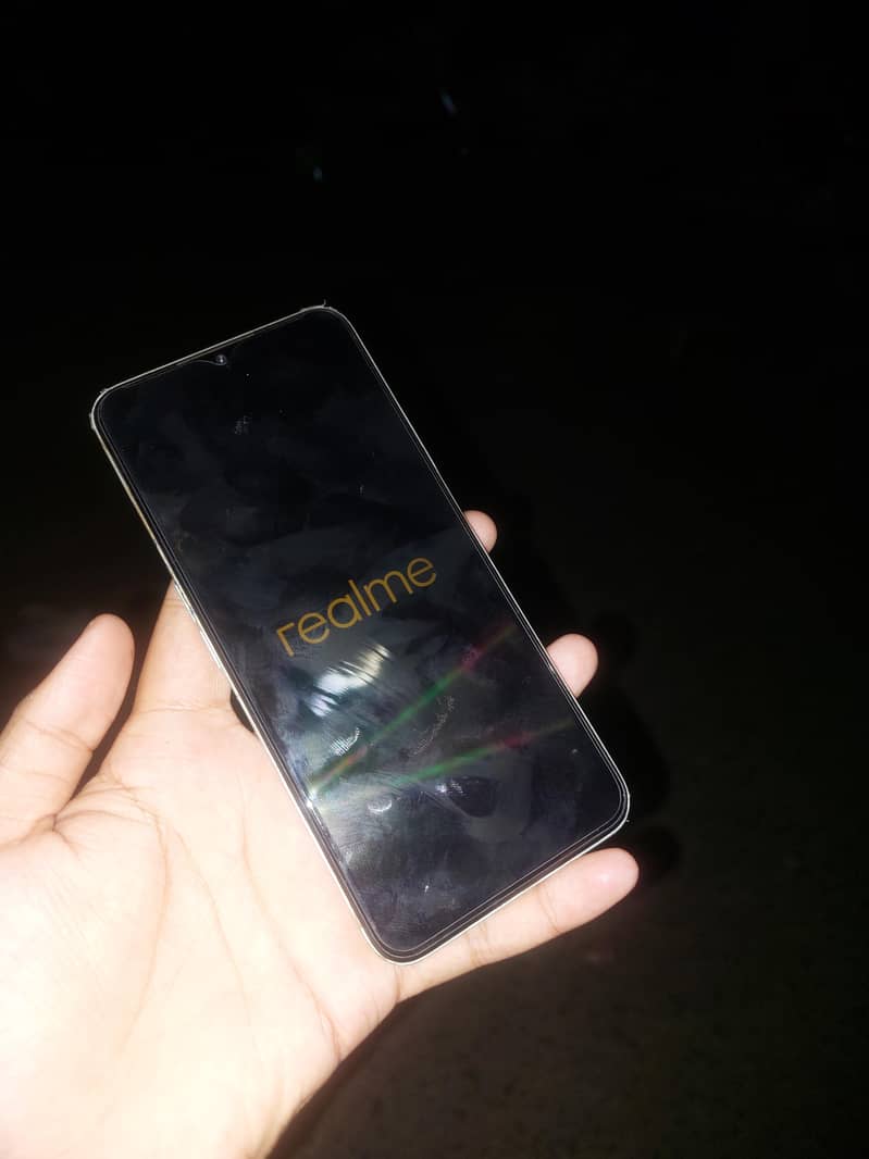 Realme C35 1
