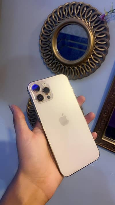 I phone 12 pro max jv 128 GB Golden Color