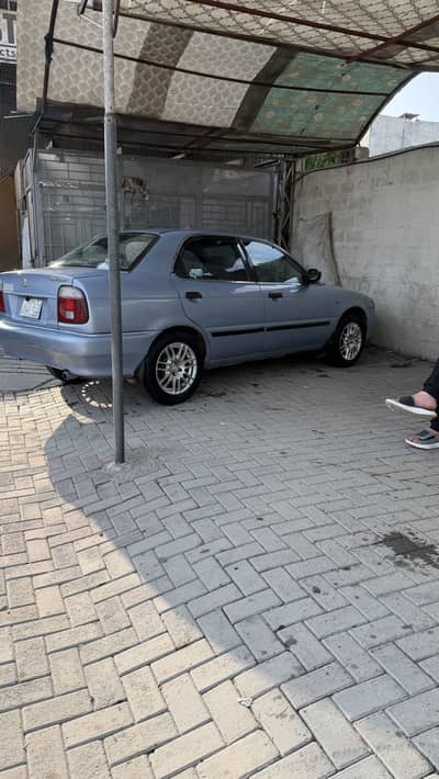 Suzuki Baleno 2003