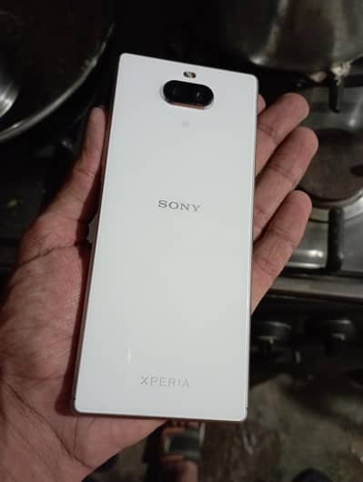 Sony Xperia 8