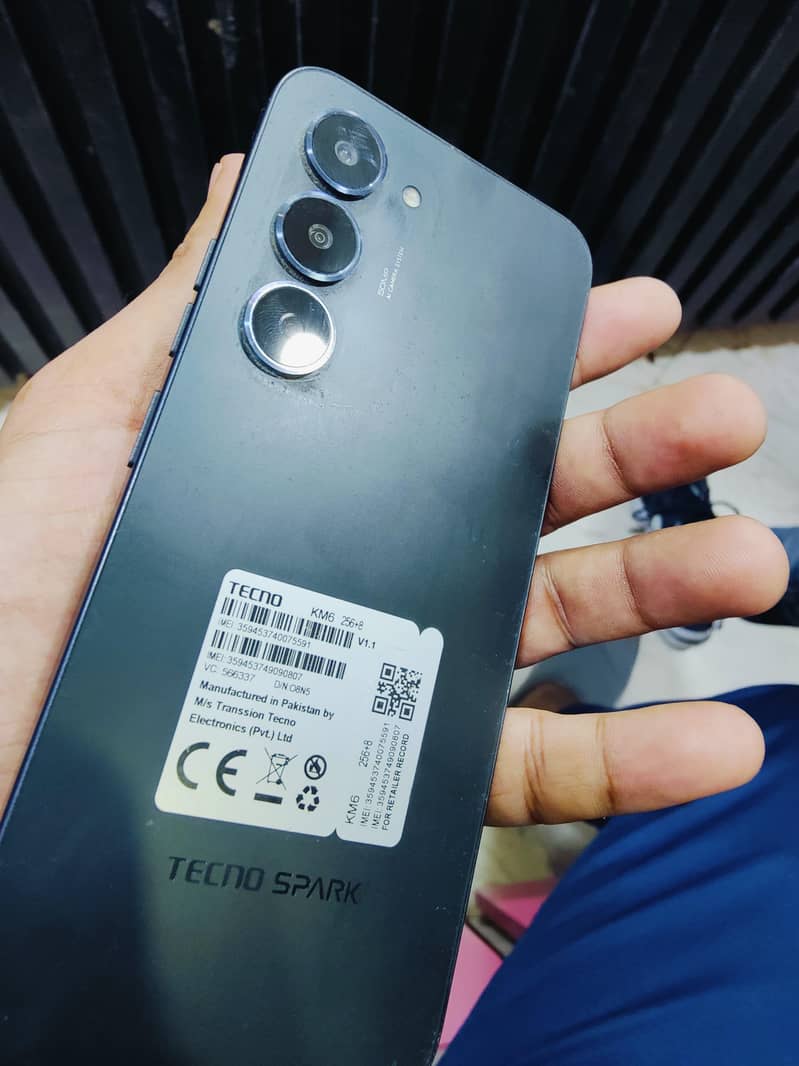 Tecno spark 40 pro 0