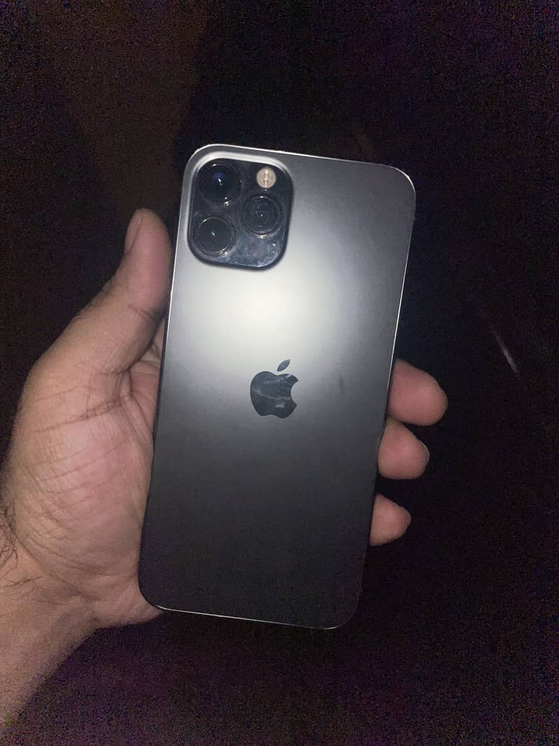 Apple iPhone 12 Pro 1