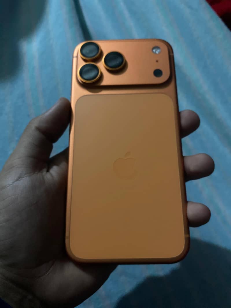 Apple iPhone 17 Pro Max 1
